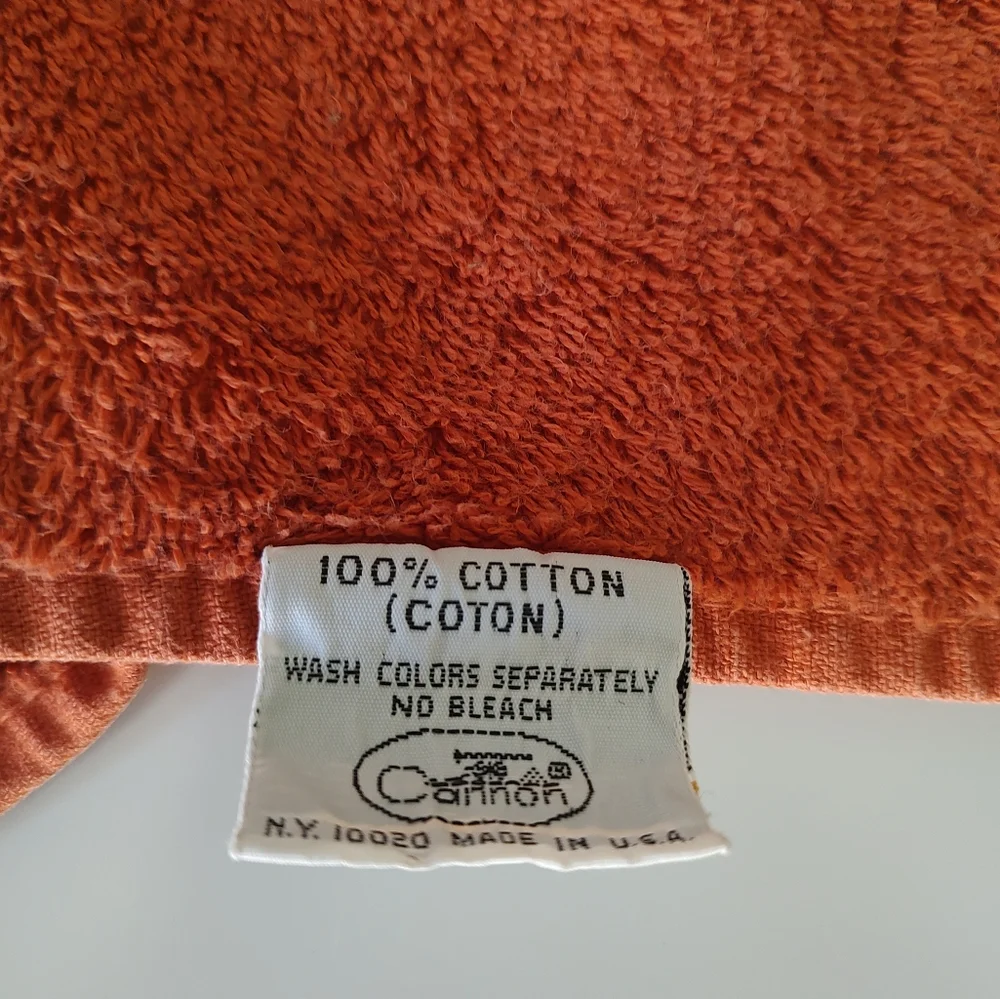 VTG Royal Classic Royal Family By Cannon Hand Towels Set Of Two Orange 80s USA